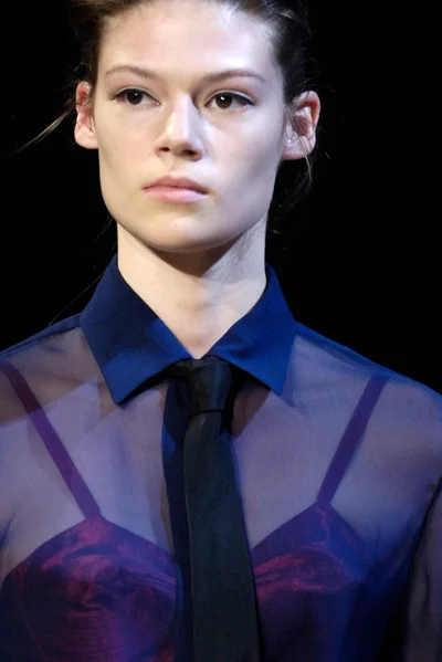 Look 32